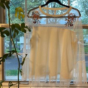 White and floral blouse - size XL